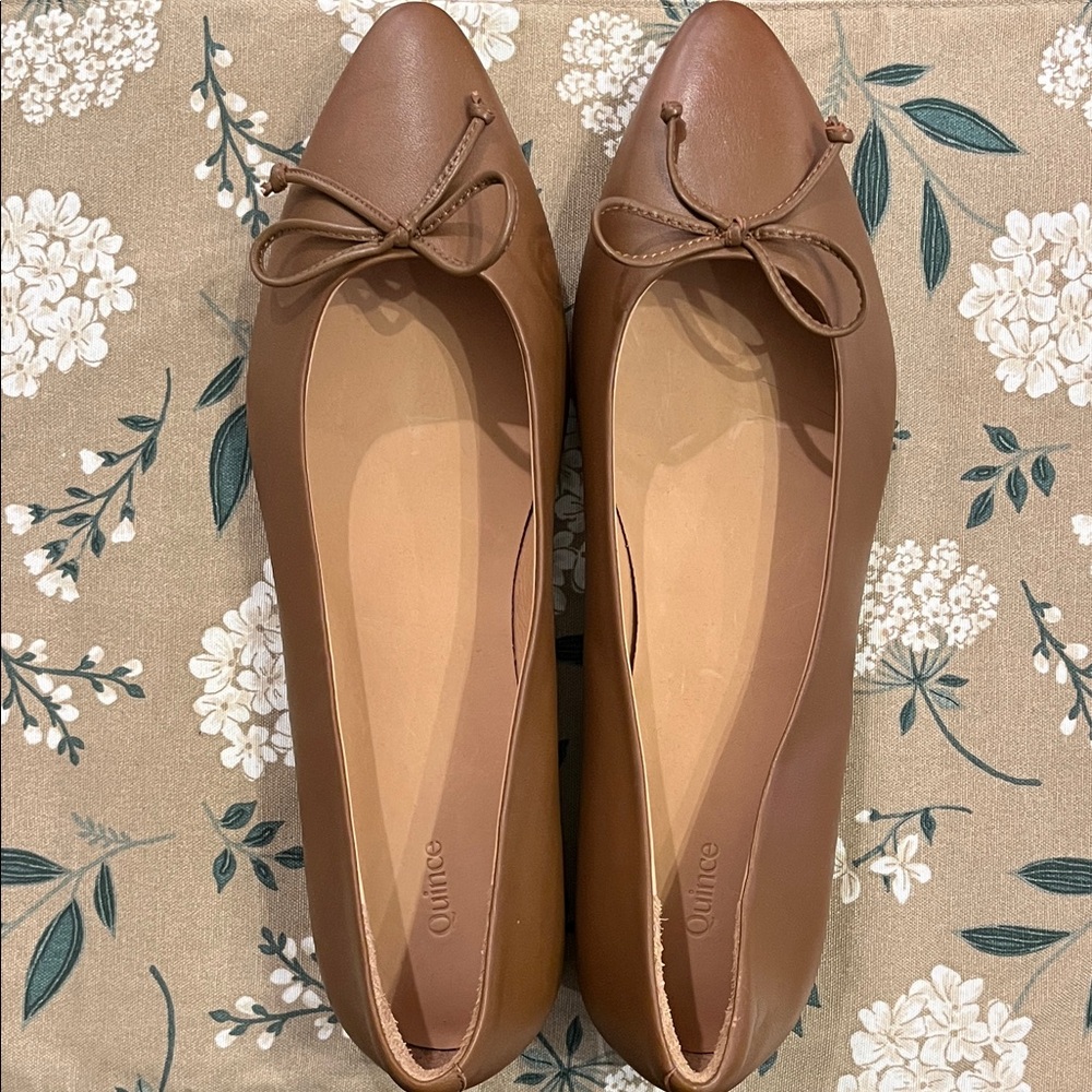 Quince Women's Tan Bow Ballet Flats